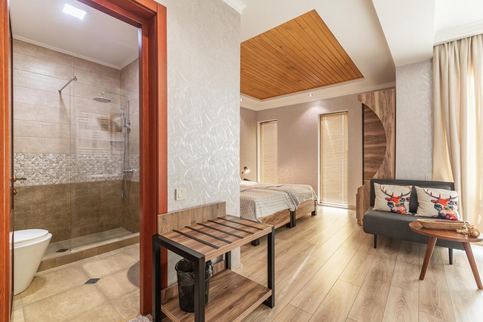 Hotel Gold Tower Mestia Rom bilde
