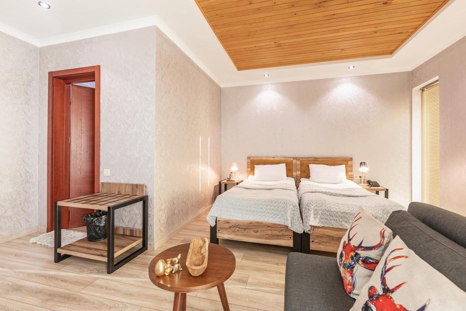 Hotel Gold Tower Mestia Eksteriør bilde
